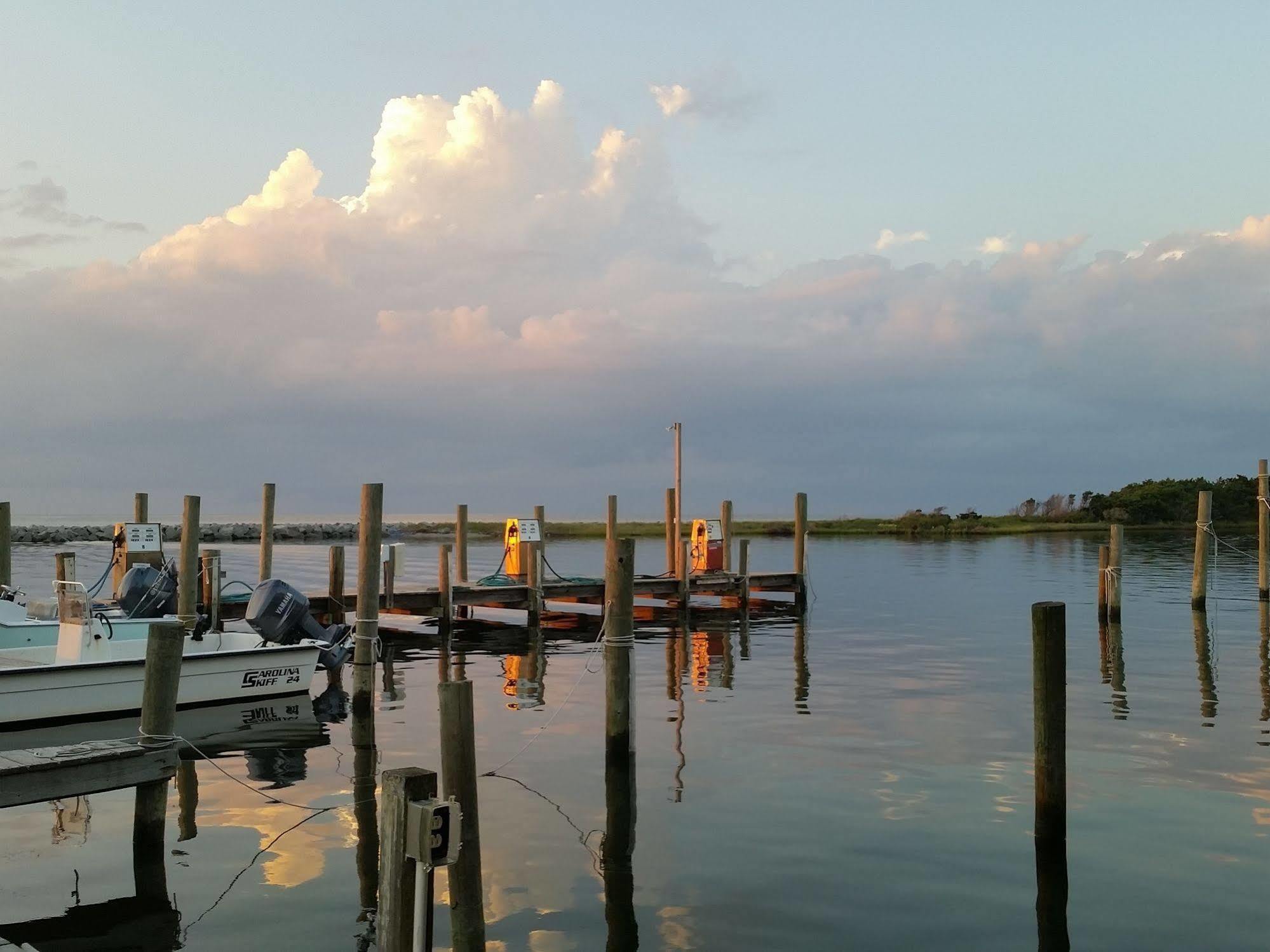Breakwater Inn Hatteras Exteriör bild